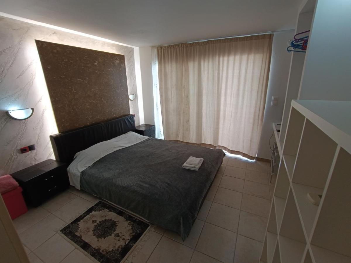 Azalea Garden Apartment With Mountain View Kremasti  Bagian luar foto